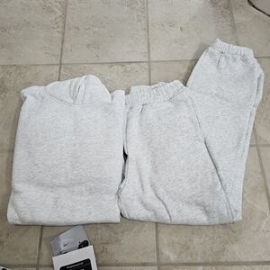 Comfrt Light Heather Gray Jogger Set- Medium/small